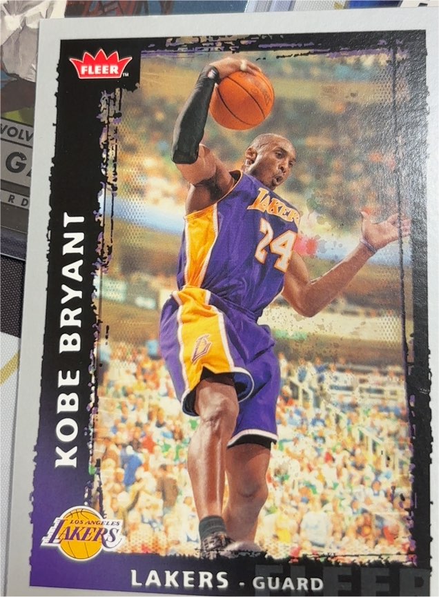 2008-09 Fleer #101 Kobe Bryant — front