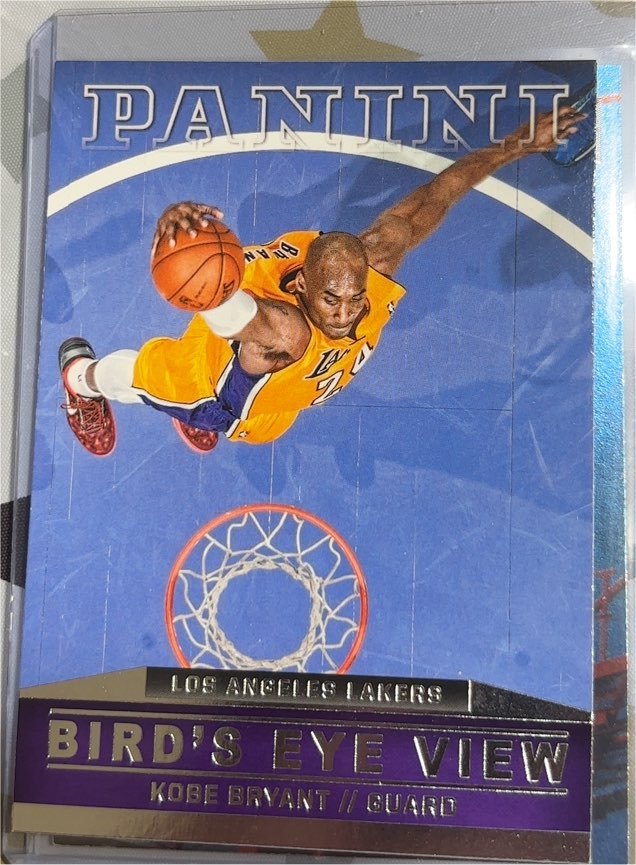 2013-14 Panini #8 Kobe Bryant Bird's Eye View — front