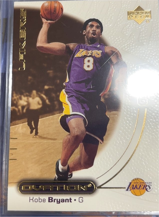 2000-01 Upper Deck Ovation #26 Kobe Bryant — front