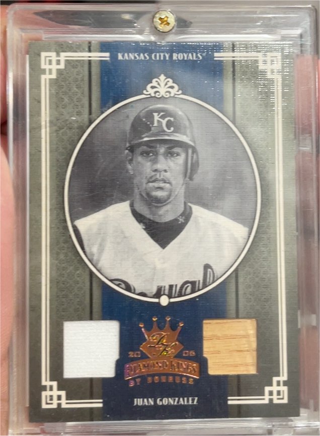 2005 Donruss Diamond Kings #? Juan Gonzalez — front