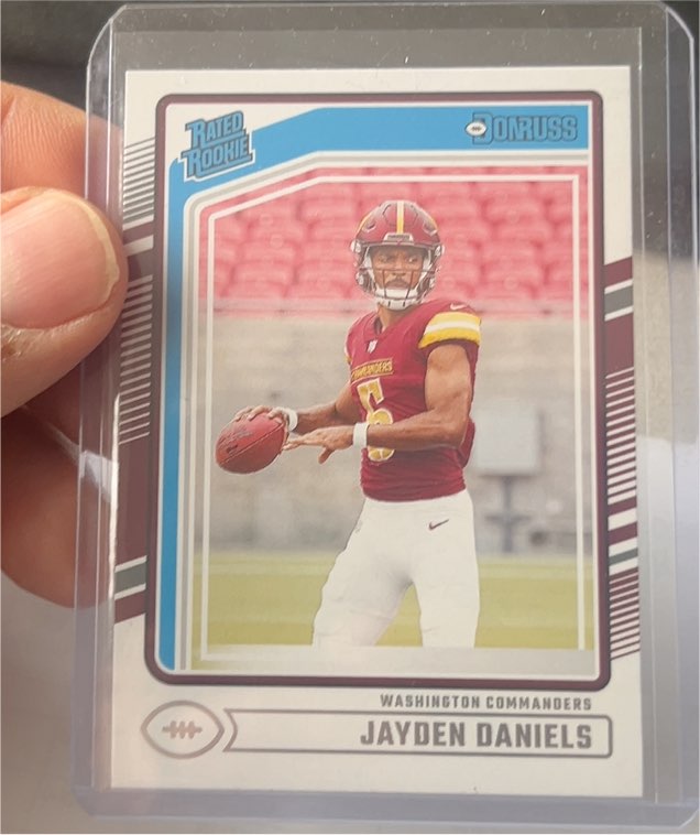 2024 Panini Donruss Rated Rookie #389 Jayden Daniels — front