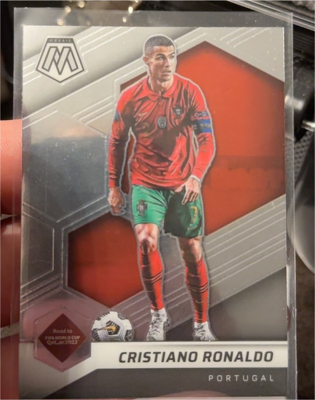 2021-22 Panini Mosaic FIFA Road to the World Cup #114 Cristiano Ronaldo — front