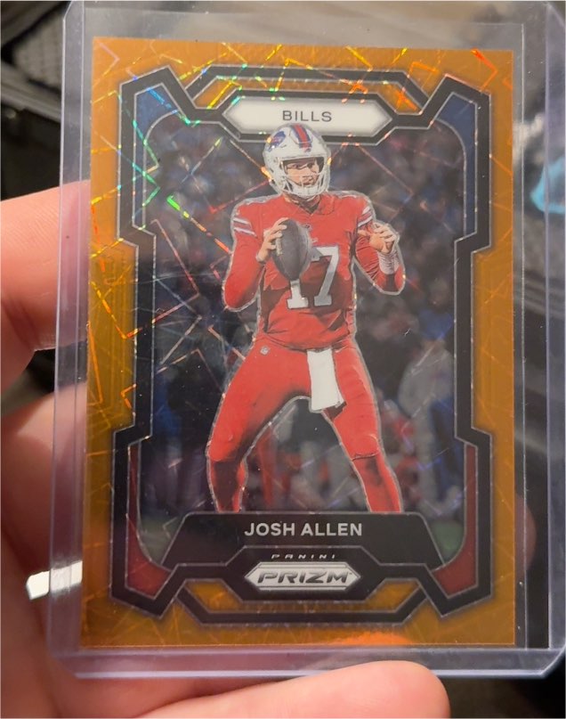 2023 Panini Prizm #32 Josh Allen — front