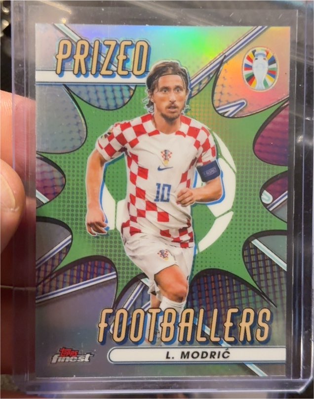 2023 Topps Finest Road to UEFA Euro 2024 Prized Footballers #PF-LM Luka Modric — front