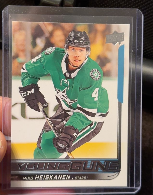 2018-19 Upper Deck #246 Miro Heiskanen Young Guns Rookie — front