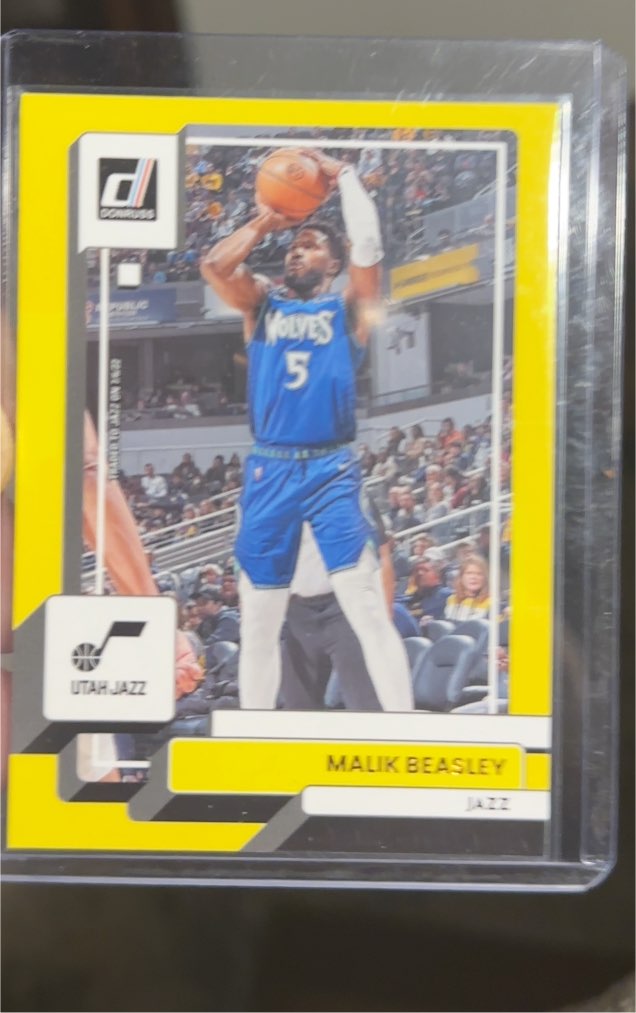 2022-23 Panini Donruss #193 Malik Beasley — front