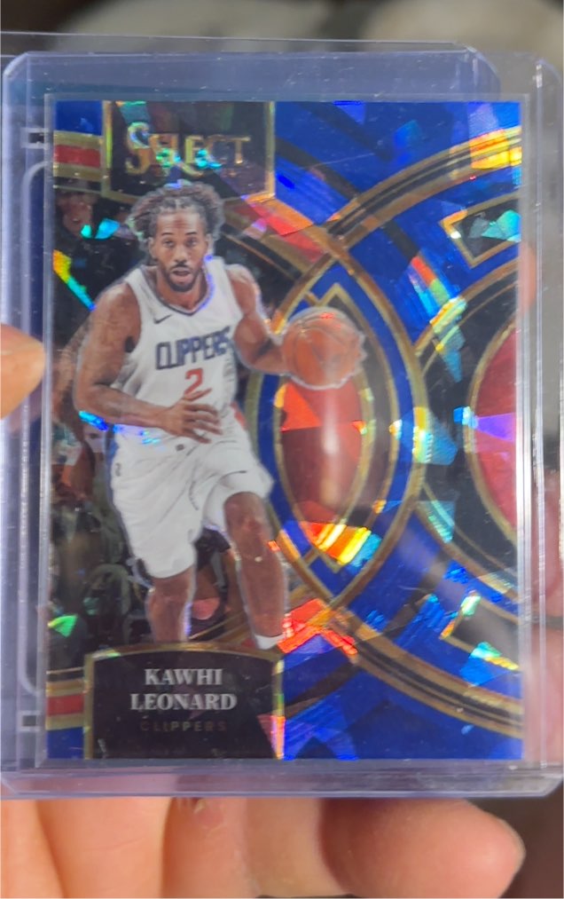 2023-24 Panini Select #177 Kawhi Leonard Blue Cracked Ice Prizm — front