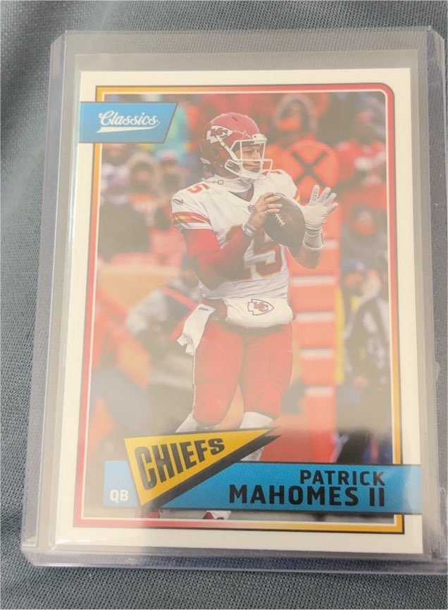 2018 Panini Classics #49 Patrick Mahomes II — front