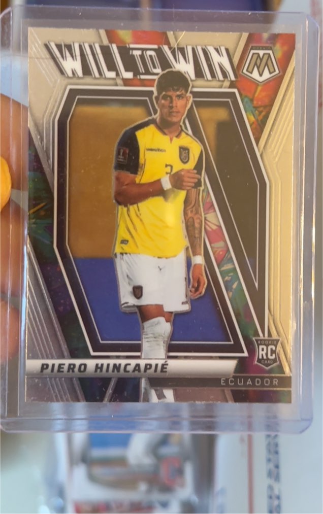 2021-22 Panini Mosaic FIFA Road to World Cup Will to Win #31 Piero Hincapié — front