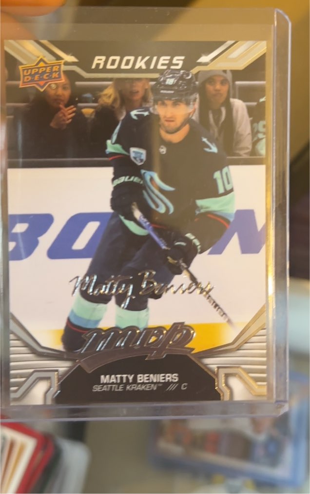 2022-23 Upper Deck MVP #244 Matty Beniers — front