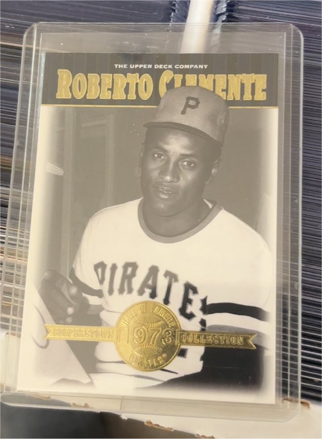 2001 Upper Deck Cooperstown Collection #28 Roberto Clemente — front