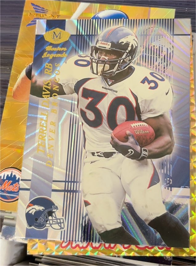 2000 Collector's Edge Football Master Legends #ML9 Terrell Davis — front