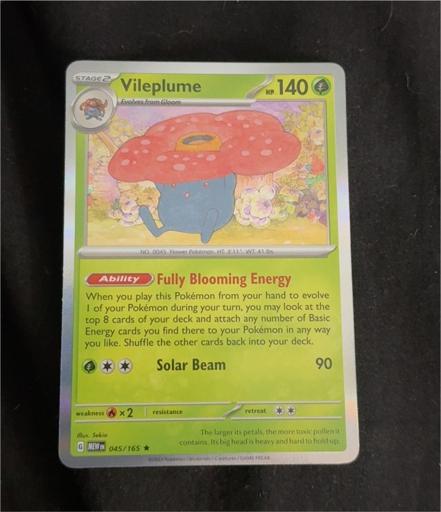 2023 Pokémon Scarlet & Violet 045/165 Vileplume — front