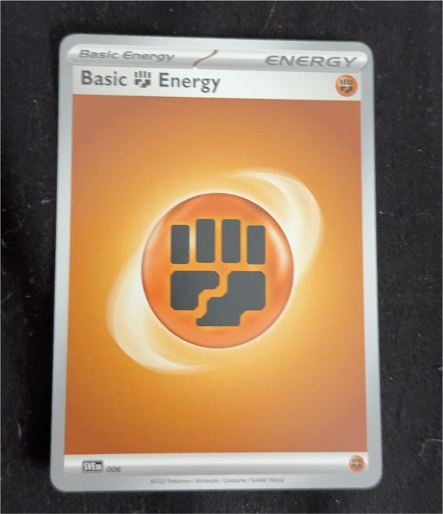 2023 Pokémon Scarlet & Violet Base Set #006 Basic Fighting Energy — front