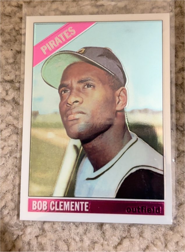 1966 Topps #300 Roberto Clemente — front