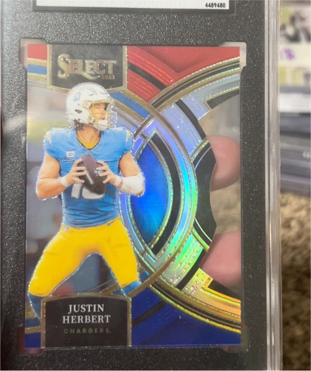 2023 Panini Select Premier Level Die-Cut #136 Justin Herbert — front