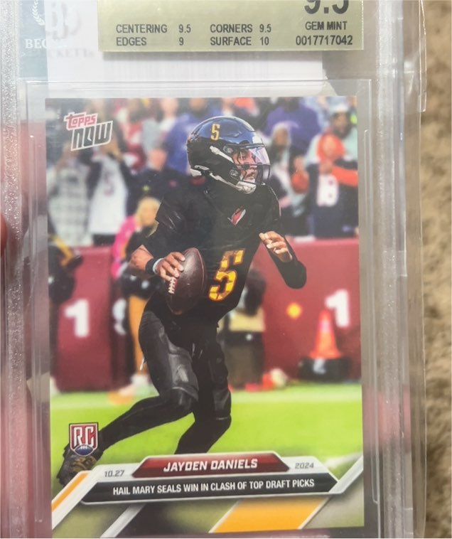 2024 Topps Now #11 Jayden Daniels — front