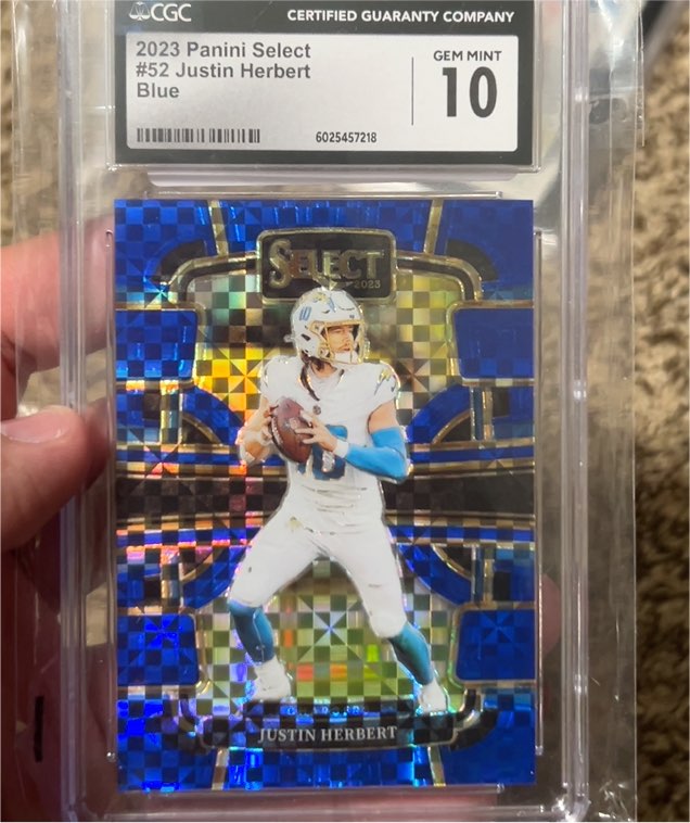 2023 Panini Select #52 Justin Herbert Blue — front
