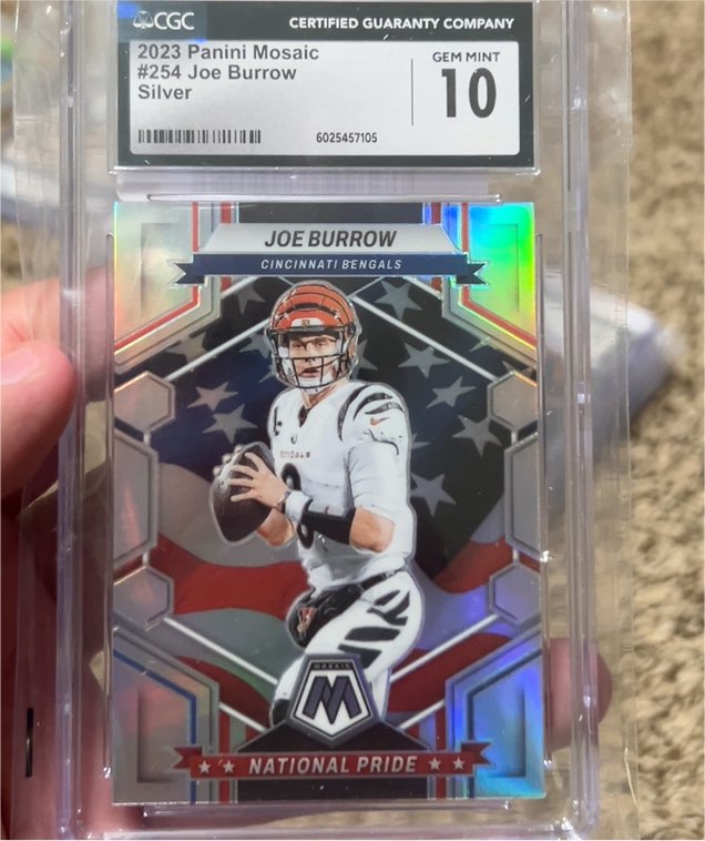 2023 Panini Mosaic #254 Joe Burrow — front