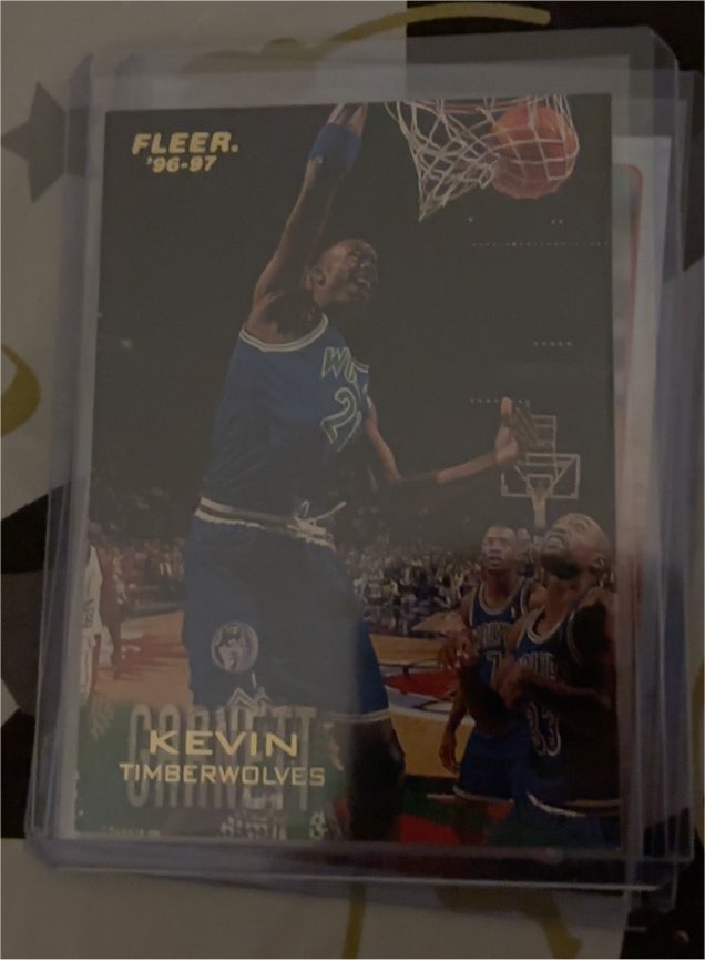 1996-97 Fleer #64 Kevin Garnett — front