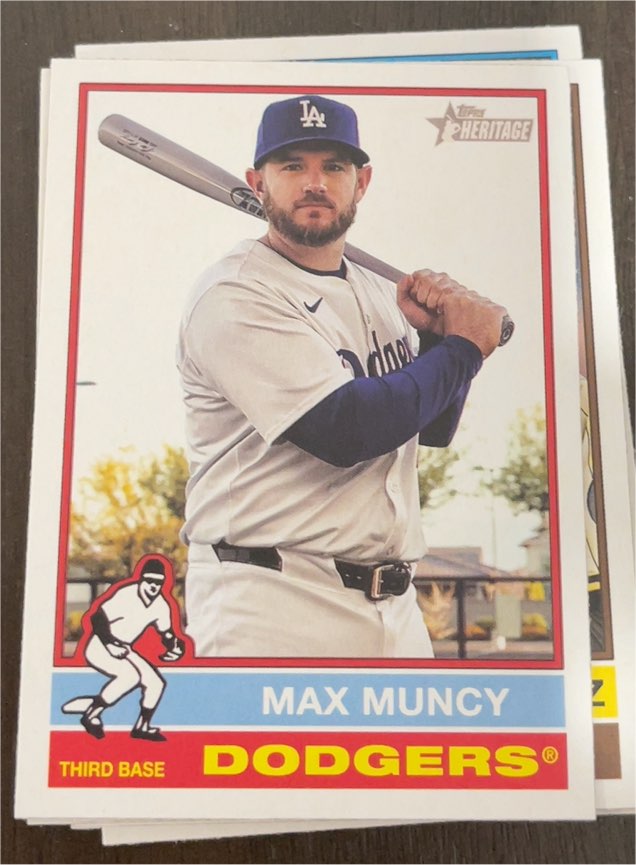 2025 Topps Heritage #359 Max Muncy — front