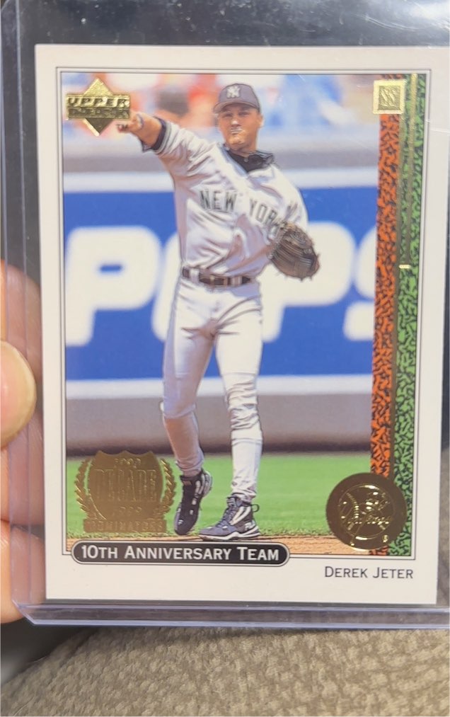 1999 Upper Deck 10th Anniversary Team #X25 Derek Jeter — front