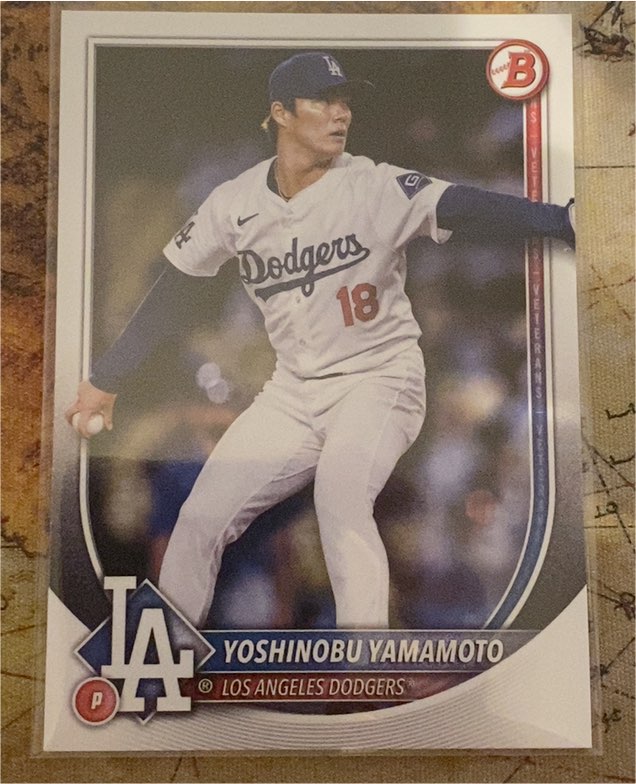 2025 Bowman #18 Yoshinobu Yamamoto — front
