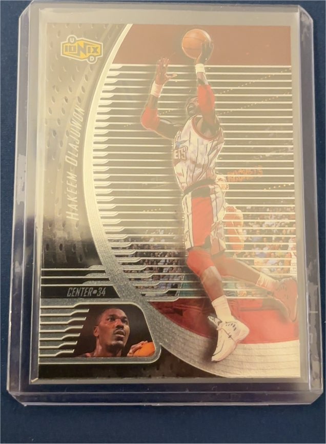 1998-99 Upper Deck Ionix #26 Hakeem Olajuwon — front