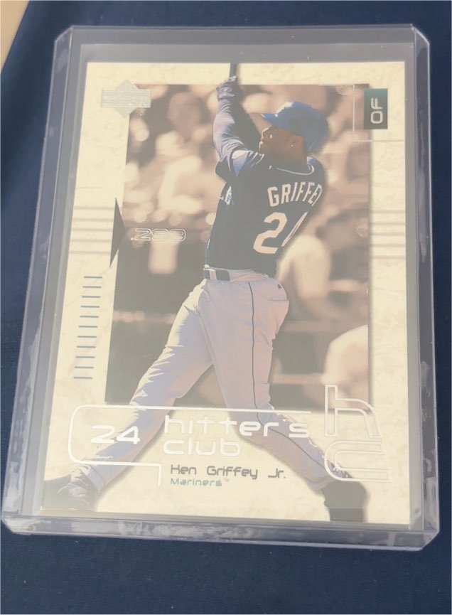 2000 Upper Deck Hitter's Club #25 Ken Griffey Jr. — front