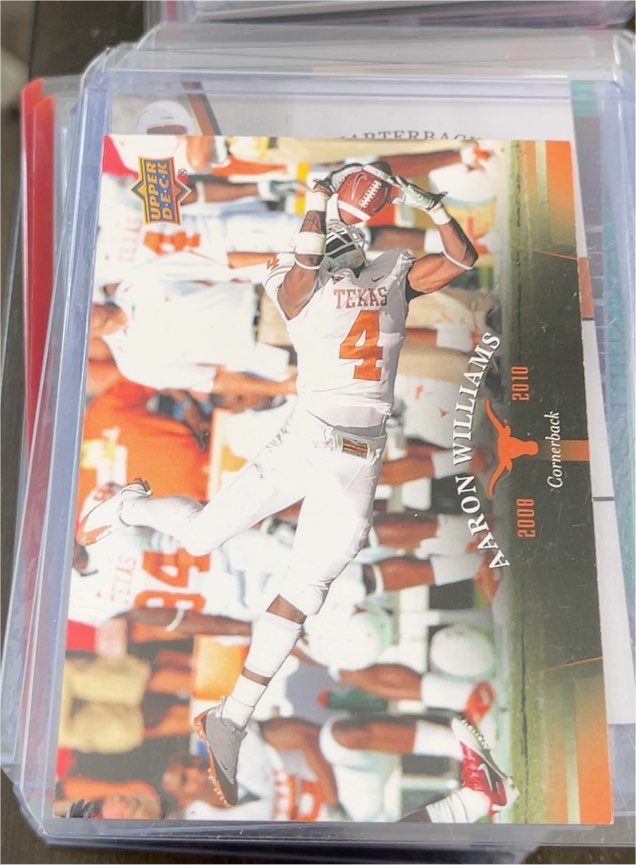 2010 Upper Deck Aaron Williams #4 — front
