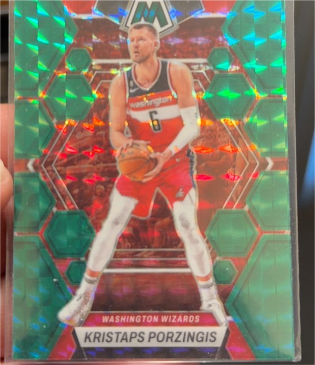 2022-23 Panini Mosaic #155 Kristaps Porzingis — front