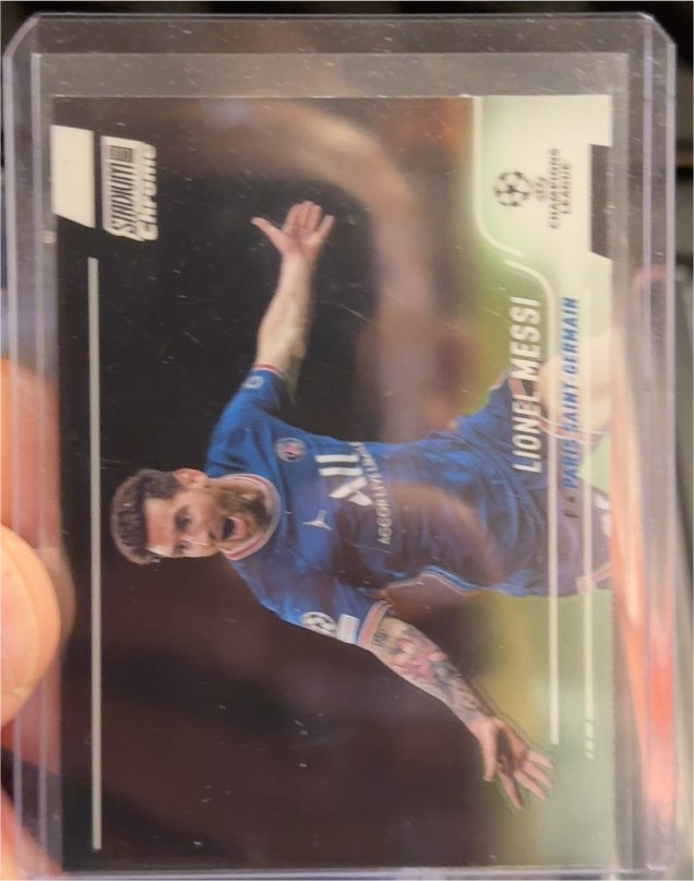 2021-22 Topps Stadium Club Chrome UEFA Champions League #30 Lionel Messi — front