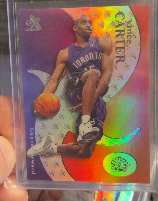 1999-00 Skybox E-X #16 Vince Carter — front