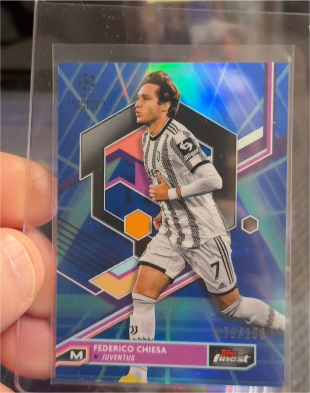 2022-23 Topps Finest UEFA #250 Federico Chiesa — front