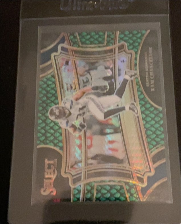 2023 Panini Select #314 Rhamondre Stevenson Field Level Dragon Scale Prizm — front