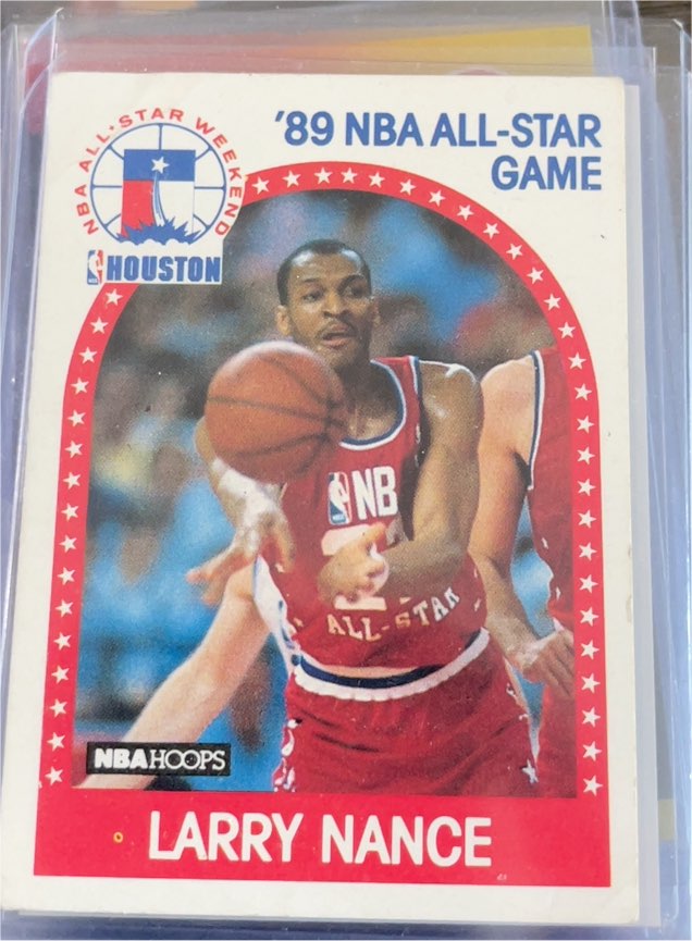 1989-90 NBA Hoops #217 Larry Nance — front
