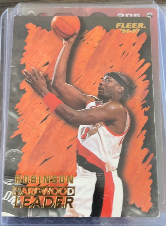 1996-97 Fleer #141 Clifford Robinson — front