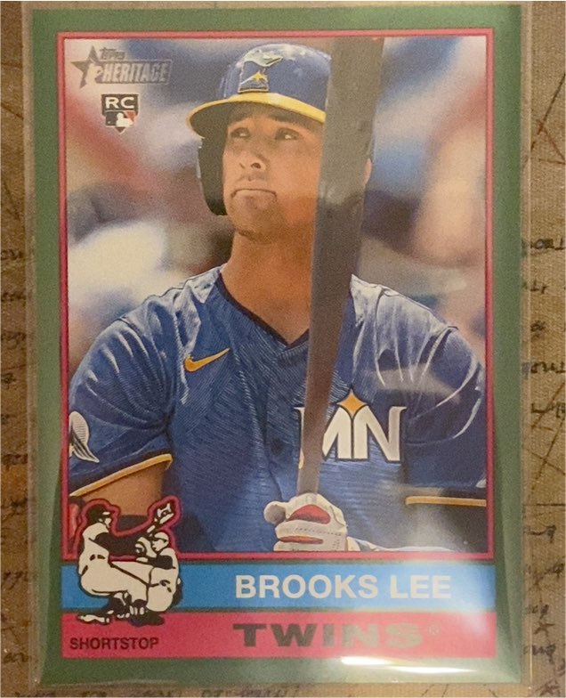 2025 Topps Heritage #63 Brooks Lee — front