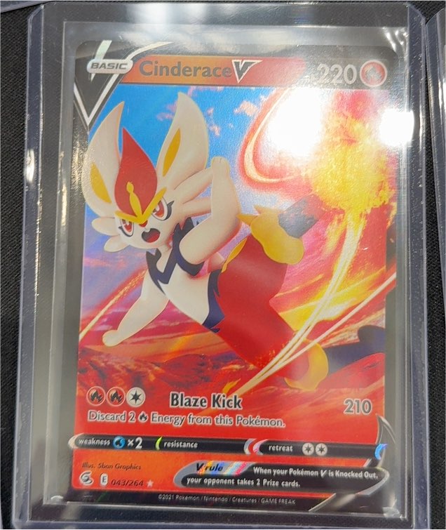 2021 Pokémon TCG Fusion Strike #043 Cinderace V — front