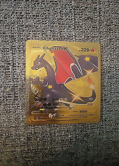 2020 Pokémon Charizard V #79/73 — front