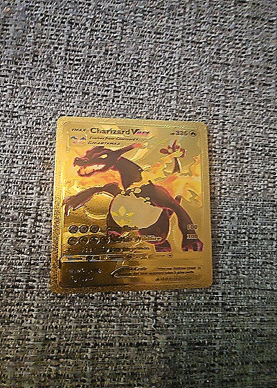 2020 Pokémon #43 Charizard VMAX — front
