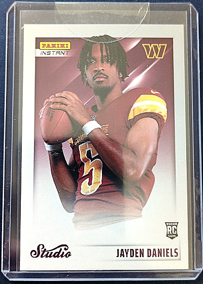 2024 Panini Instant Studio Rookies #SR-34 Jayden Daniels — front