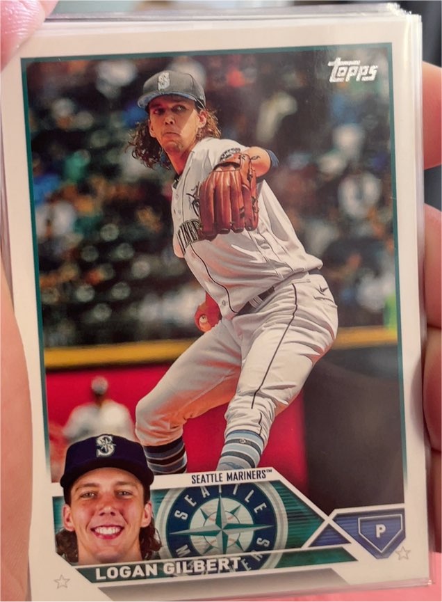 2023 Topps #424 Logan Gilbert — front