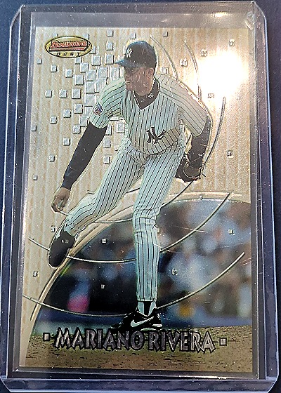 1997 Bowman's Best #32 Mariano Rivera — front