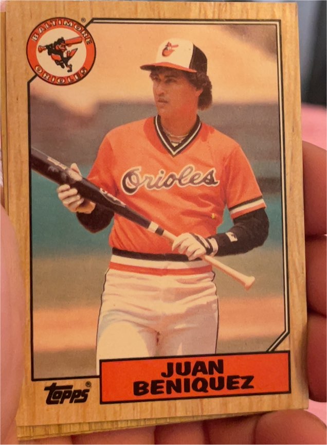 1987 Topps #688 Juan Beniquez — front