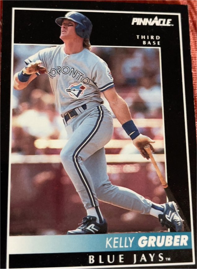 1992 Pinnacle #134 Kelly Gruber — front