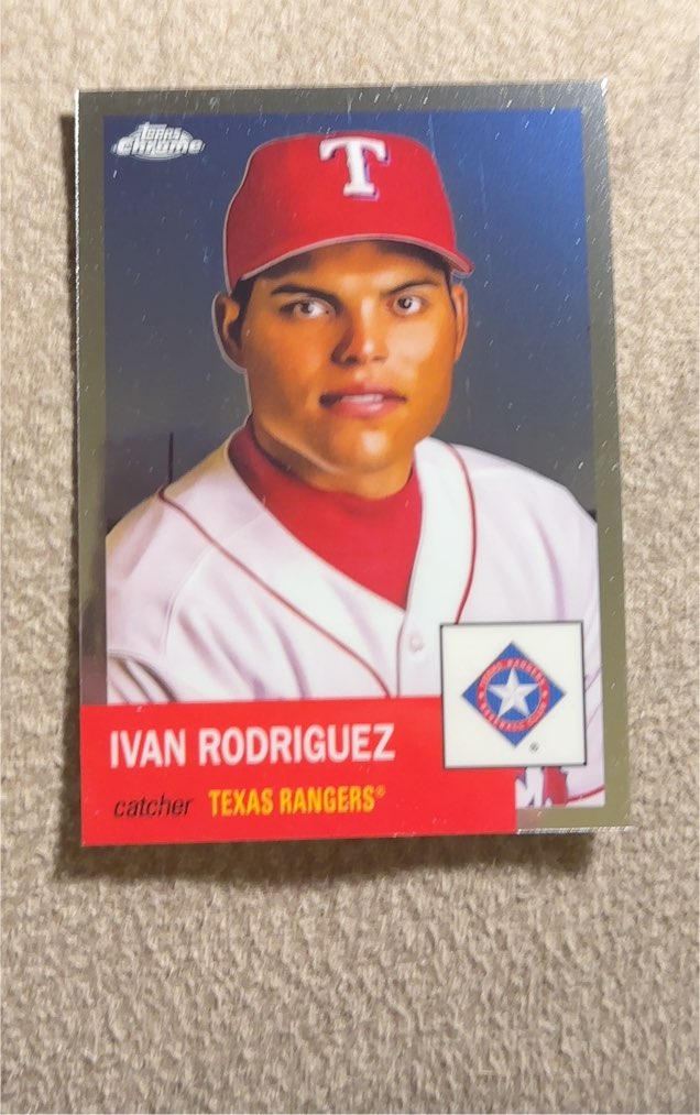 2022 Topps Chrome Platinum Anniversary #355 Ivan Rodriguez Texas Rangers — front
