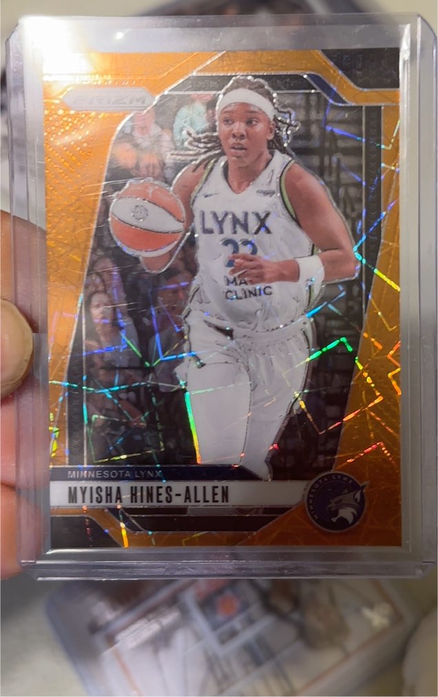 2024 Panini Prizm WNBA #20 Myisha Hines-Allen — front