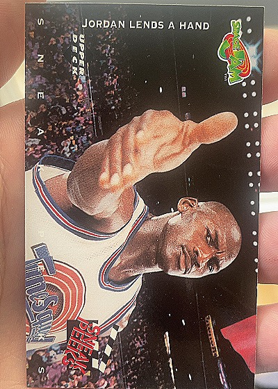 1996 Upper Deck Space Jam #60 Michael Jordan Lends a Hand — front