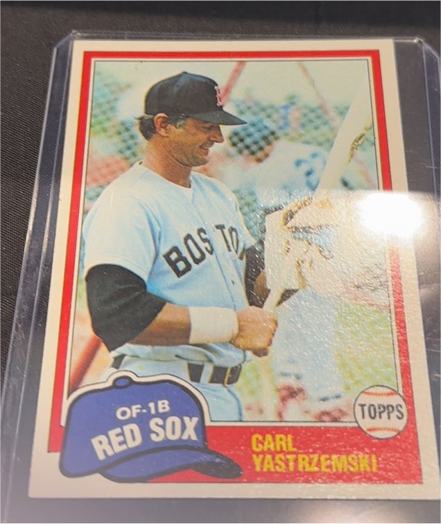 1981 Topps #110 Carl Yastrzemski — front